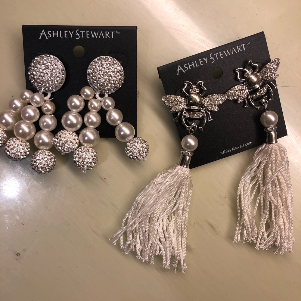 2 Sets of Earrings